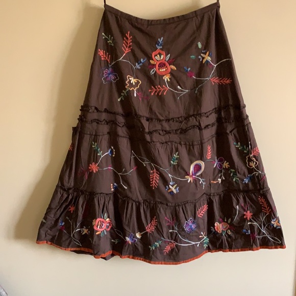 Midi embroidered skirt - Picture 5 of 14